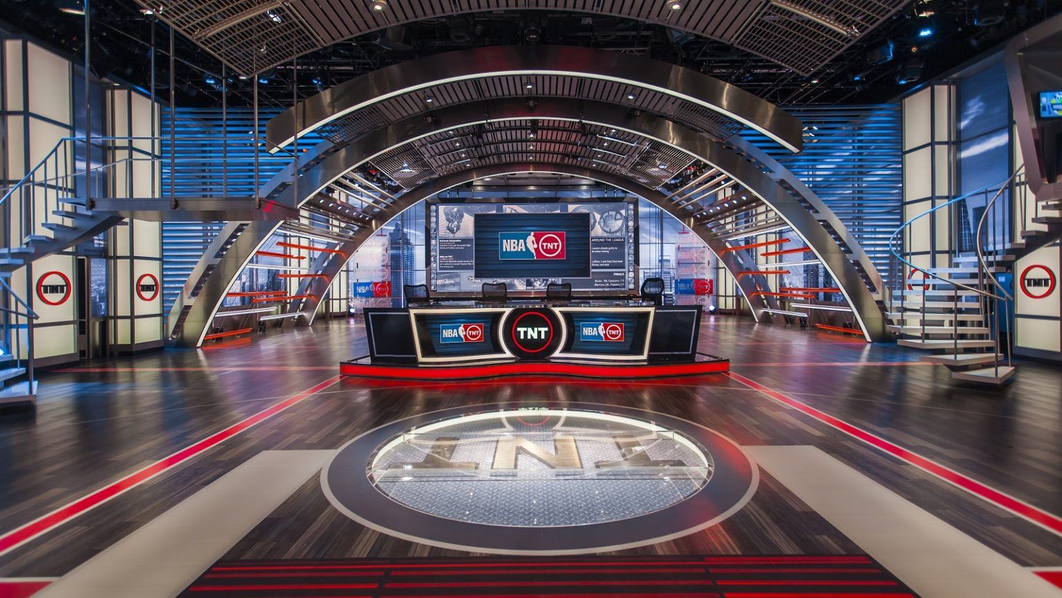 Inside The NBA Broadcast Set Design Case Study Jack Morton   NBA On TNT Desk WIDE 1536x866 